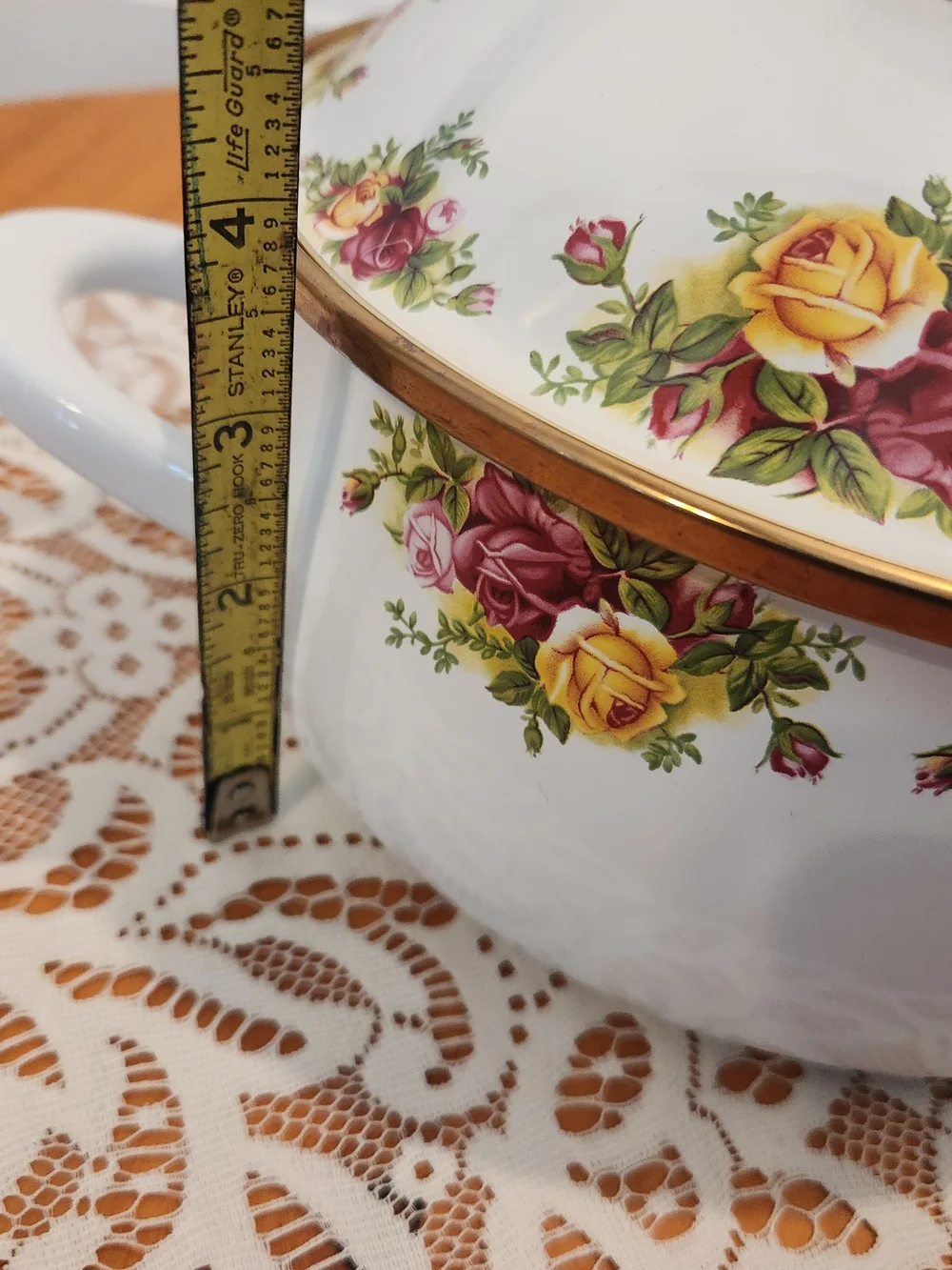 Royal Albert Old Country Roses Enamel Casserole Dish W/Lid NEW